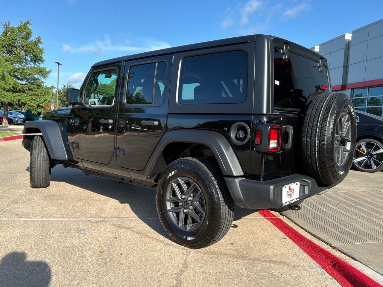 2025 Jeep Wrangler 4-Door Sport S - Photo 8