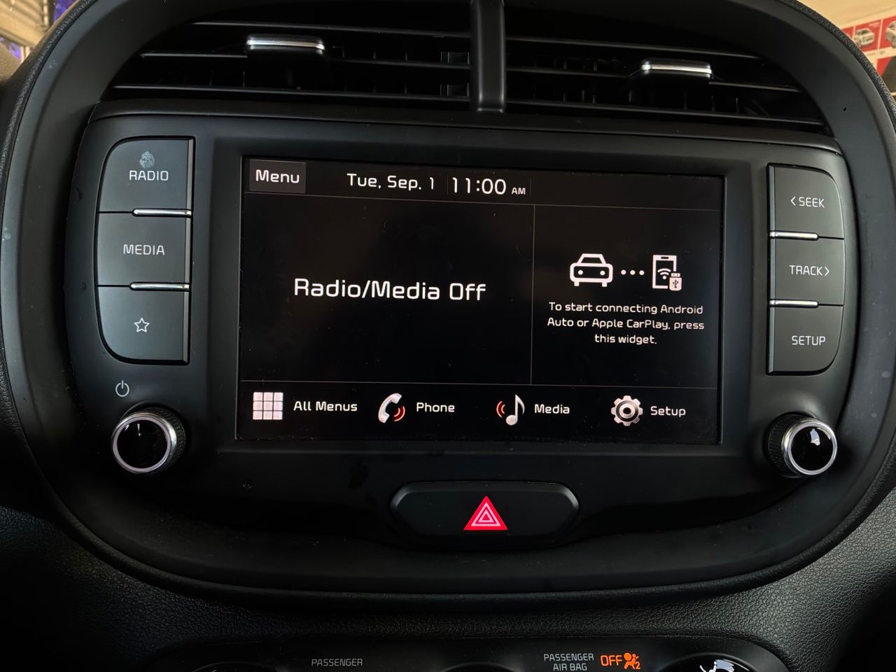 2025 Kia Soul LX - Photo 28