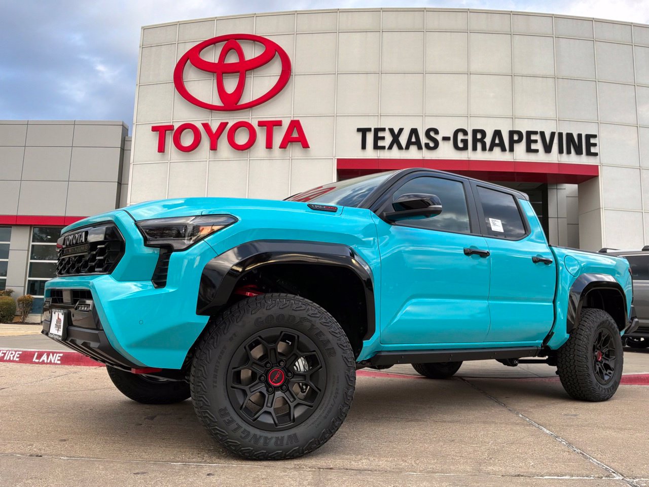 2026 Toyota Tacoma i-FORCE MAX TRD Pro Hybrid Crew Cab Pickup