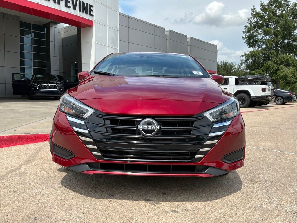 Used 2025 Nissan