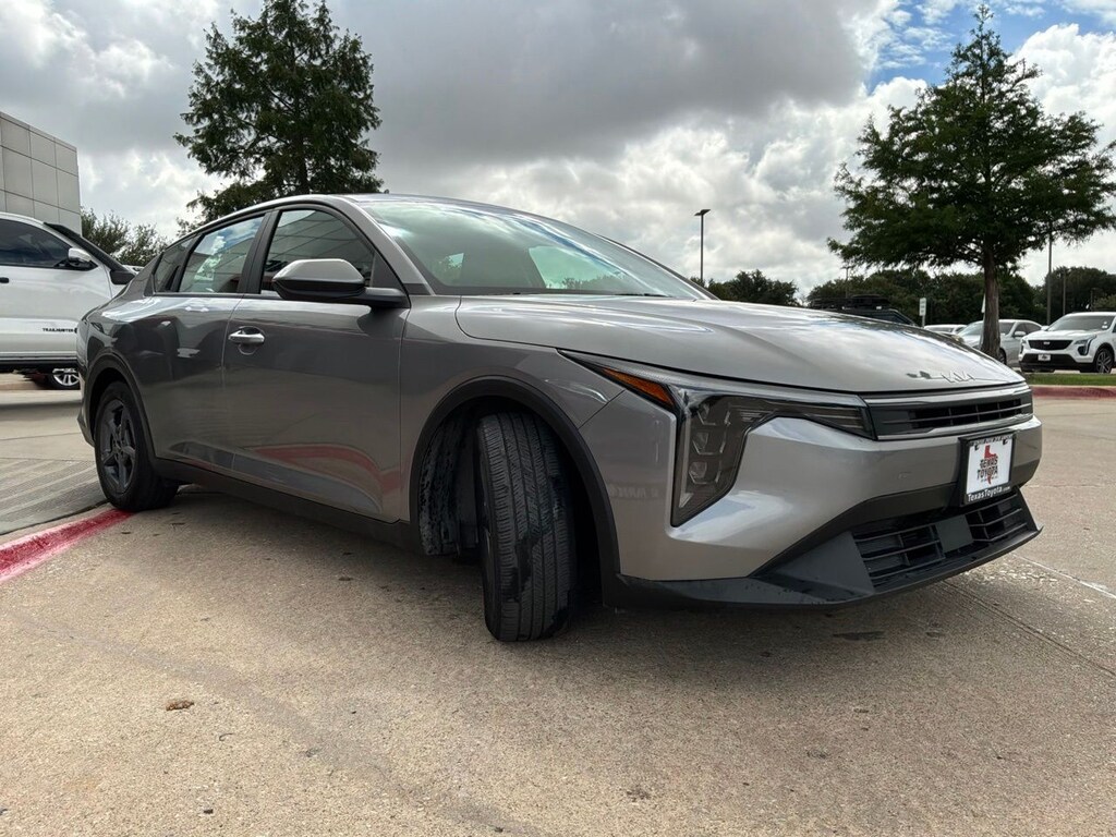 Used 2025 Kia K4 LXS Sedan