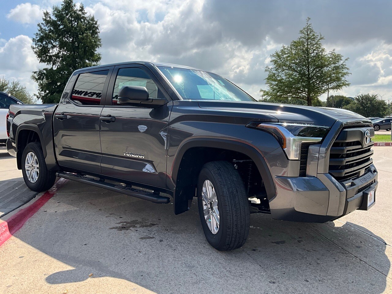 2026 Toyota Tundra SR5 CrewMax photo 2