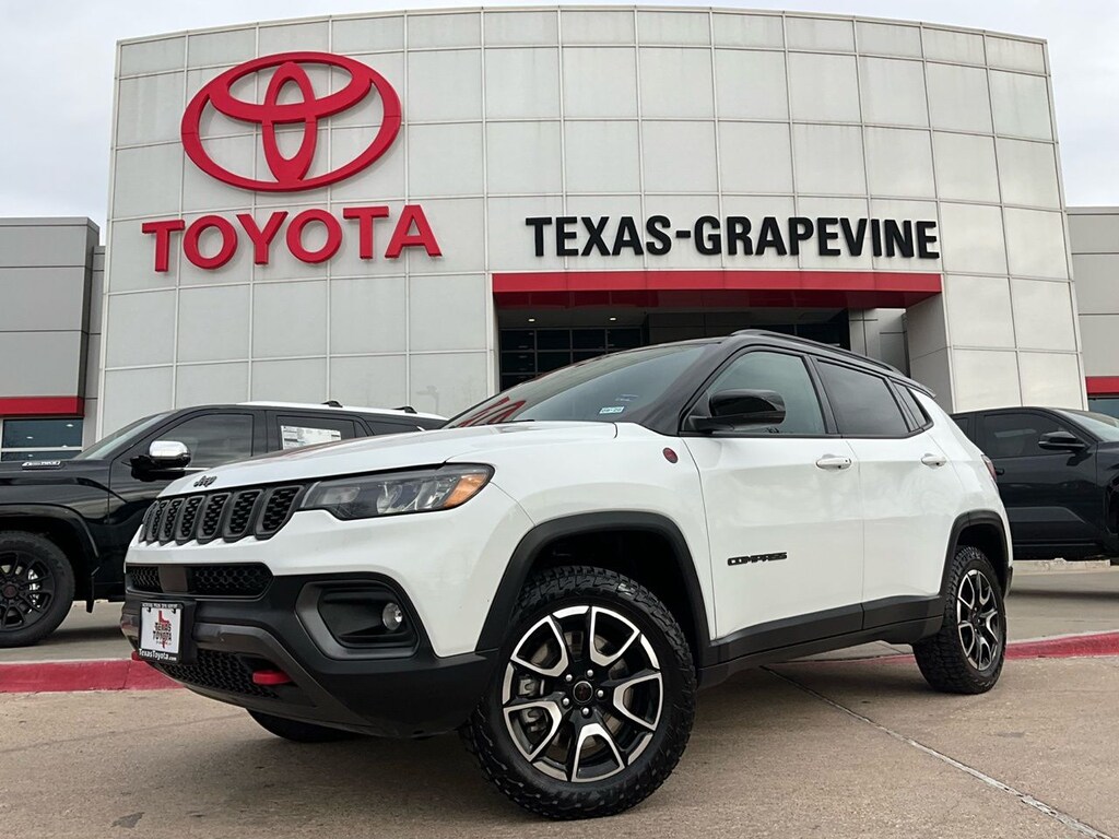 Used 2025 Jeep Compass Trailhawk SUV