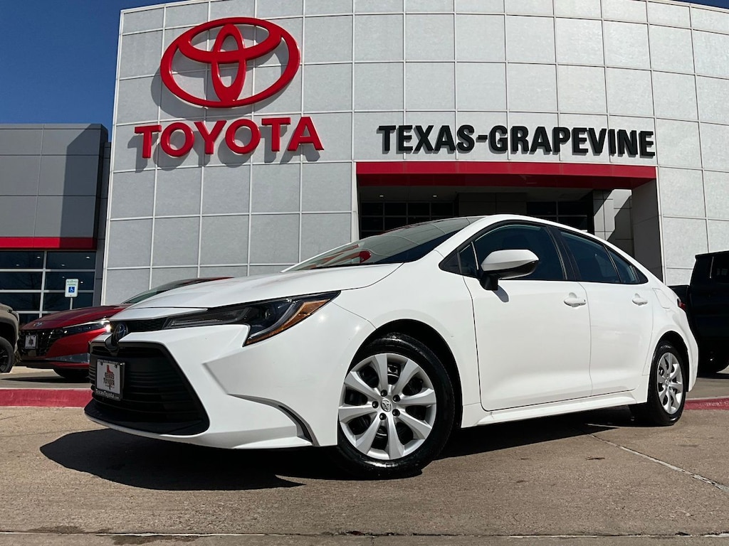 Used 2025 Toyota Corolla LE Sedan