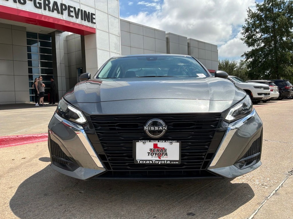 Used 2025 Nissan