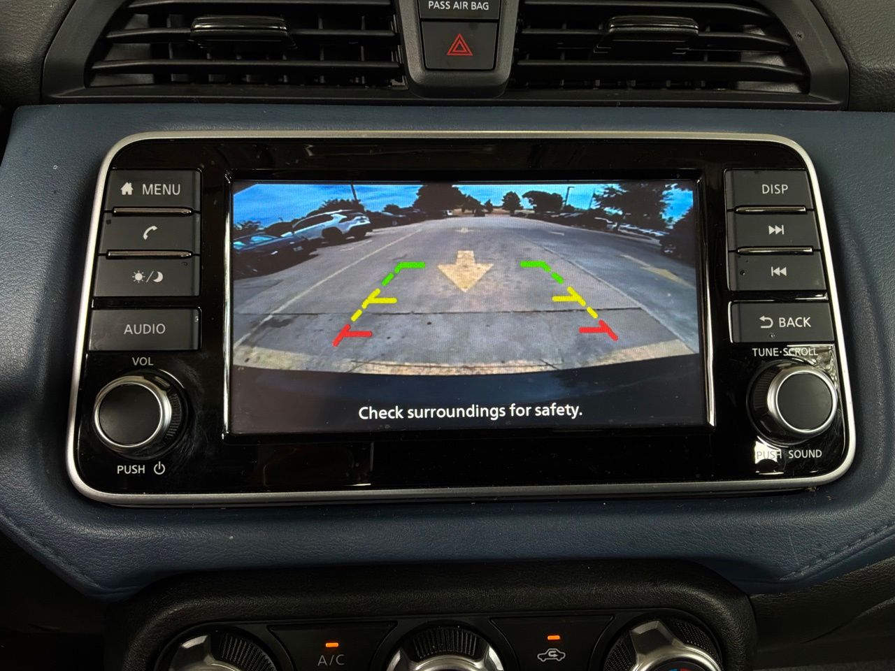 2025 Nissan Versa Sedan SV - Photo 28