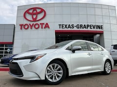 2025 Toyota Corolla Hybrid XLE Sedan