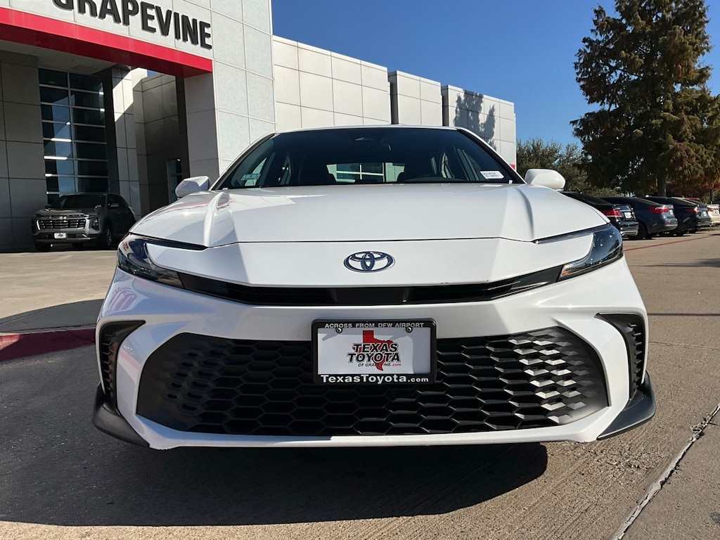 Used 2025 Toyota Camry SE Sedan