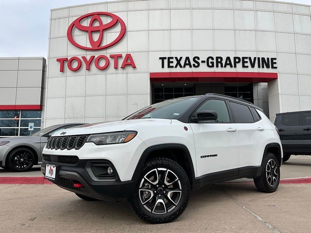 Used 2025 Jeep Compass Trailhawk SUV