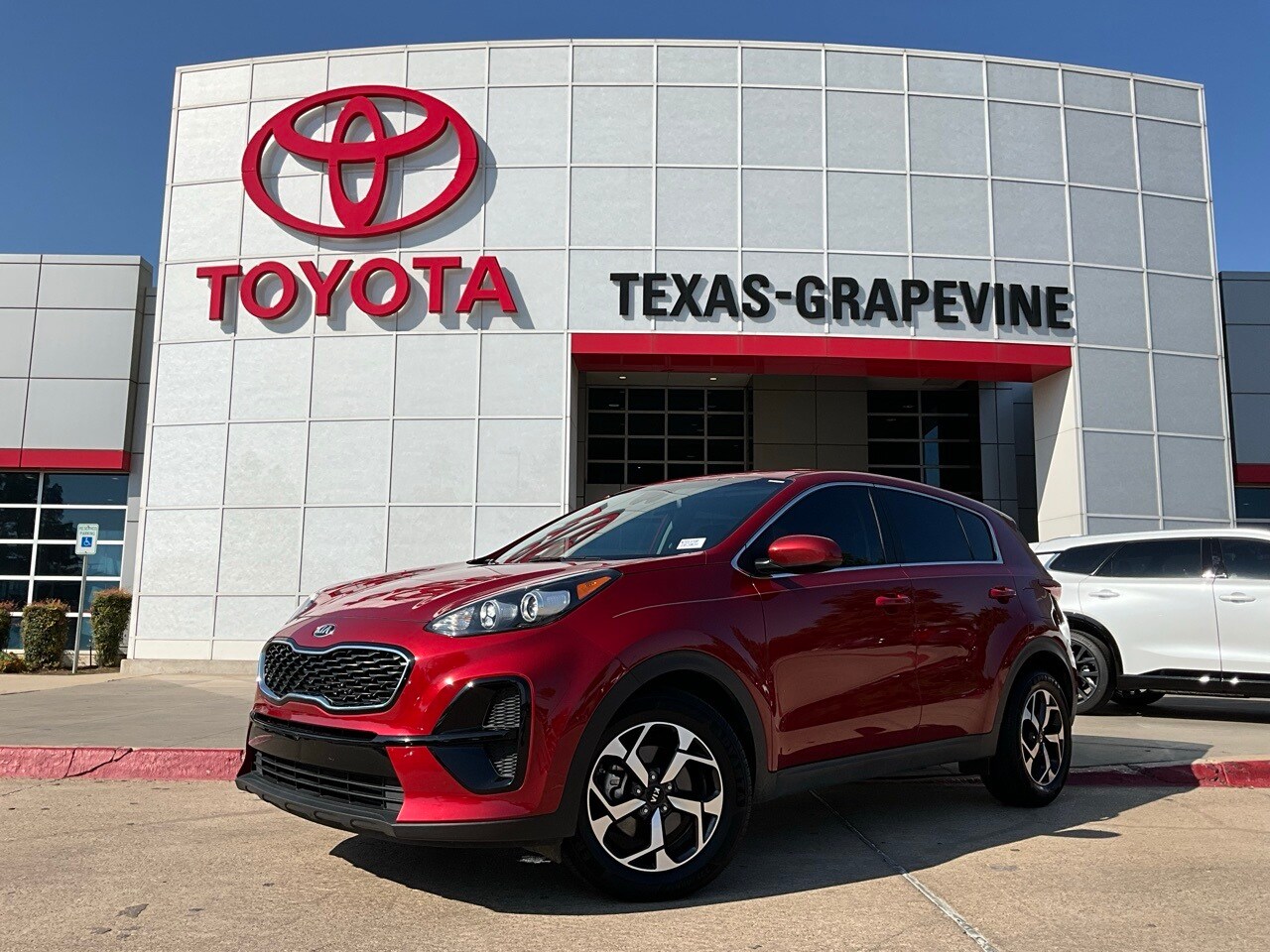 Used 2022 Kia Sportage LX with VIN KNDPM3AC9N7013700 for sale in Grapevine, TX