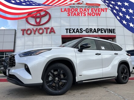 2025 Toyota Highlander Hybrid XLE SUV