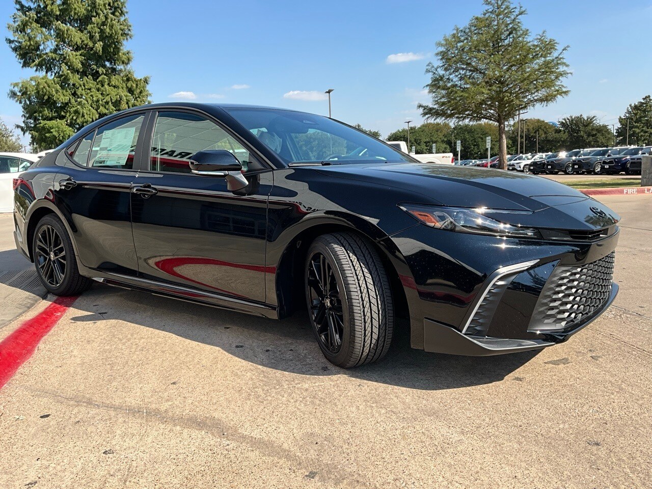 2026 Toyota Camry SE photo 3