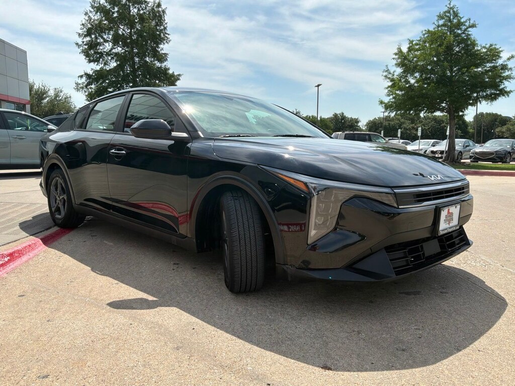 Used 2025 Kia K4 LXS Sedan