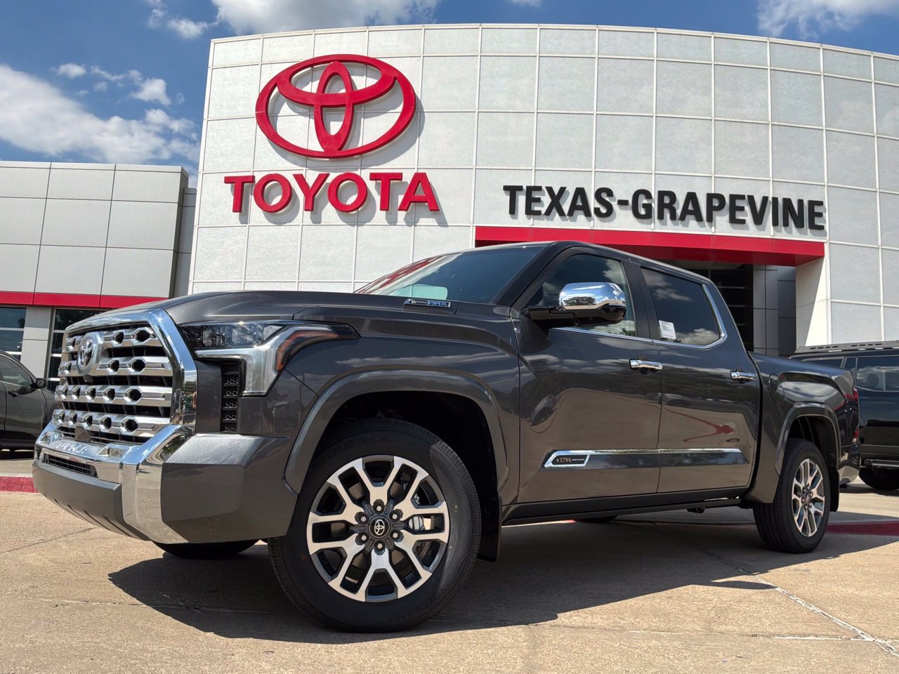 2026 Toyota Tundra i-FORCE MAX 1794 Edition Hybrid Crew Cab Pickup