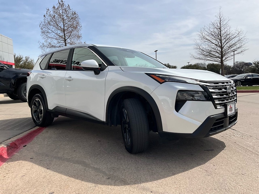 Used 2025 Nissan Rogue SV SUV