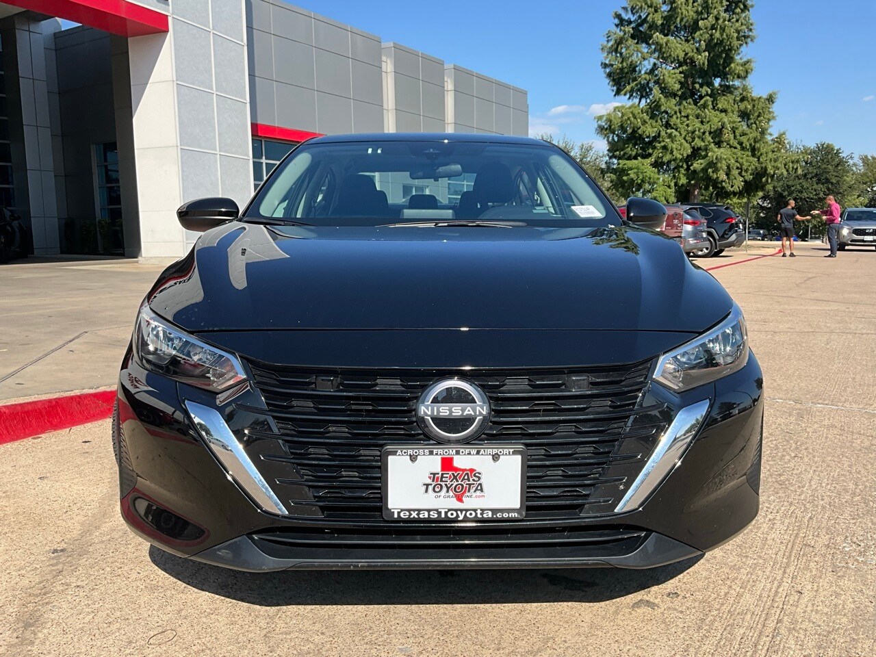 2024 Nissan Sentra SV photo 3