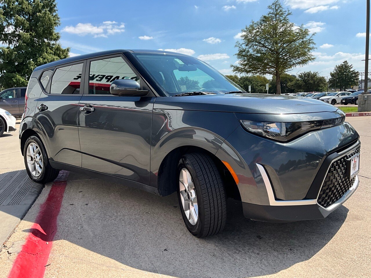 2023 Kia Soul LX photo 2