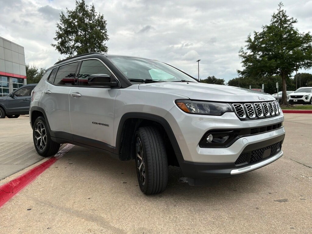 Used 2025 Jeep