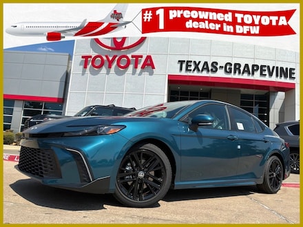 2026 Toyota Camry SE Car