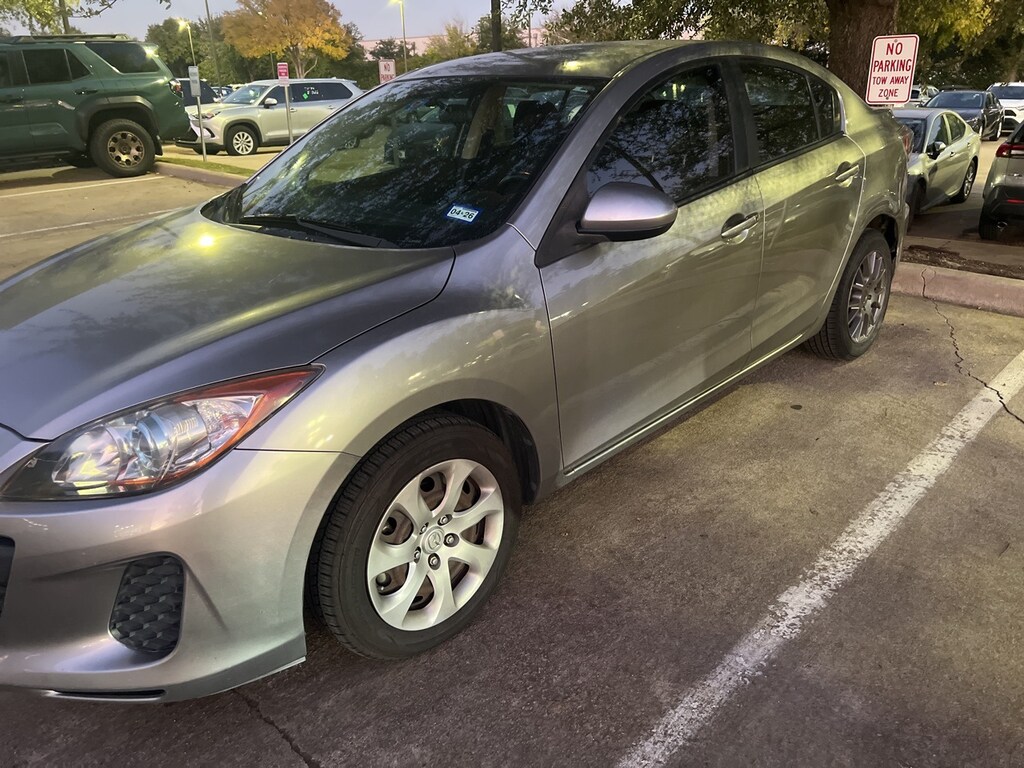 Used 2013 Mazda Mazda3 i Sport Sedan