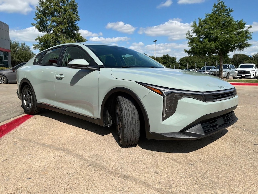 Used 2025 Kia K4 LXS Sedan