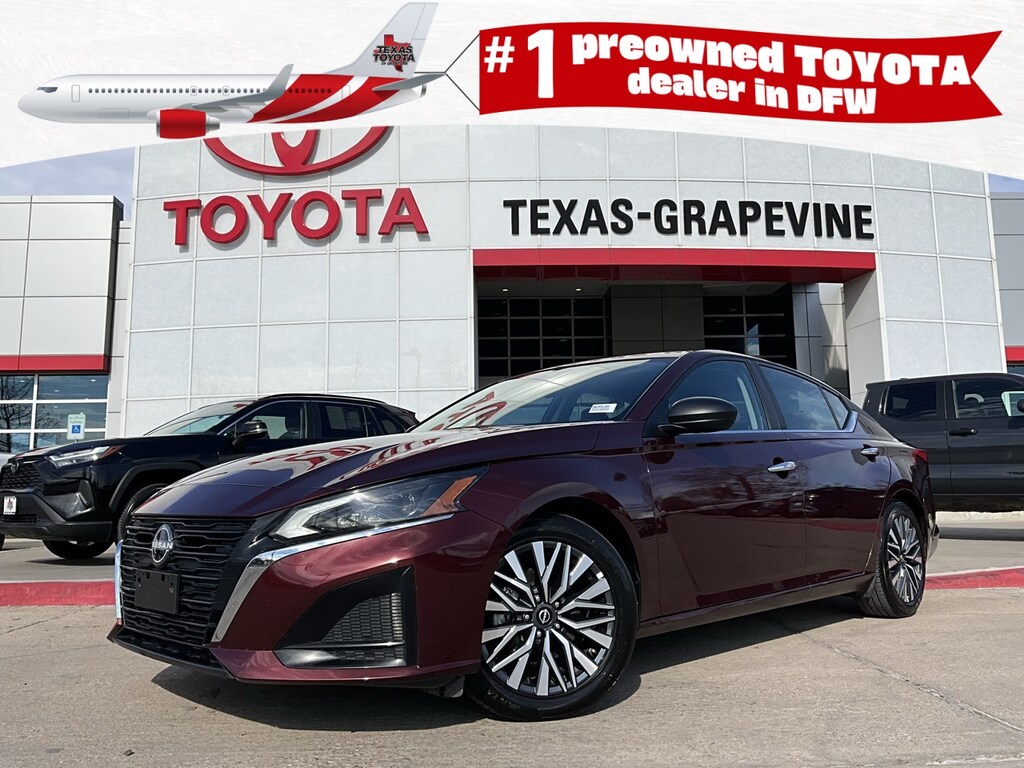 Used 2025 Nissan Altima 2.5 SV Sedan