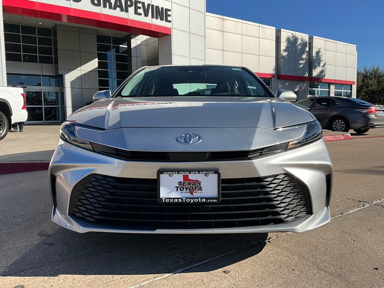 2025 Toyota Camry LE photo 3