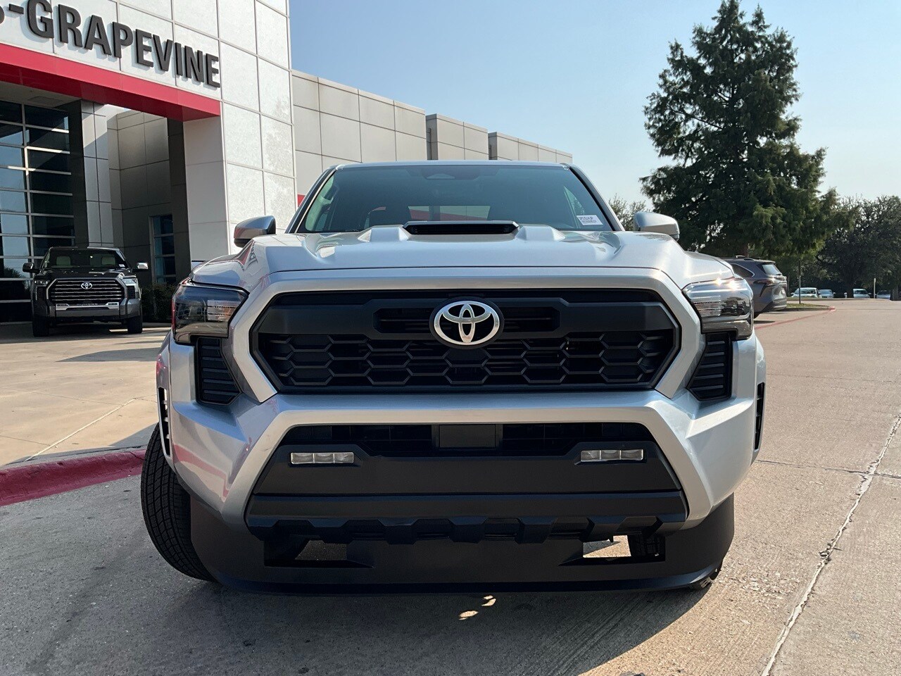 2025 Toyota Tacoma TRD Sport photo 3