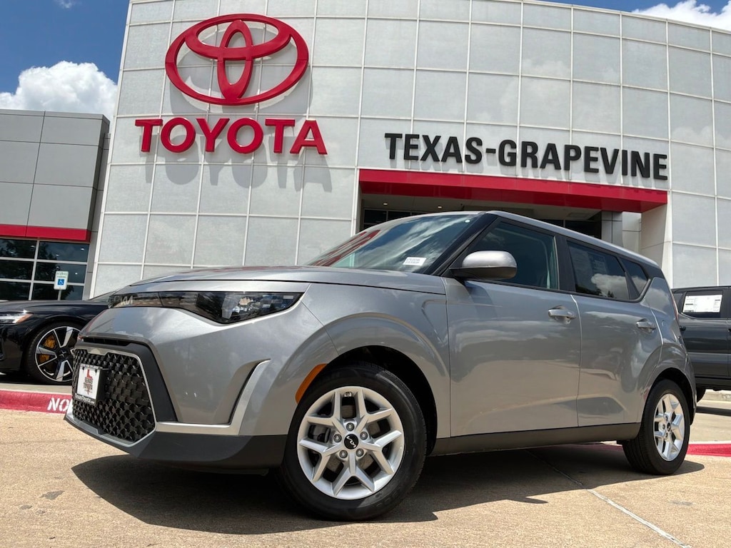 Used 2025 Kia