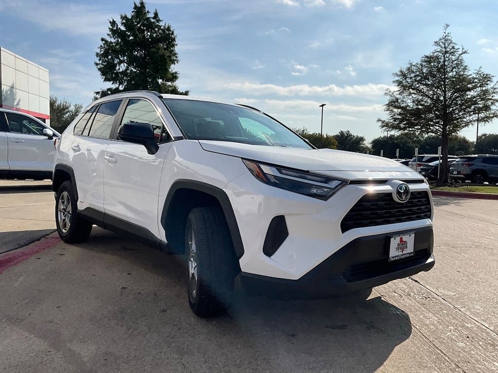 New 2025 Toyota RAV4 Hybrid LE SUV