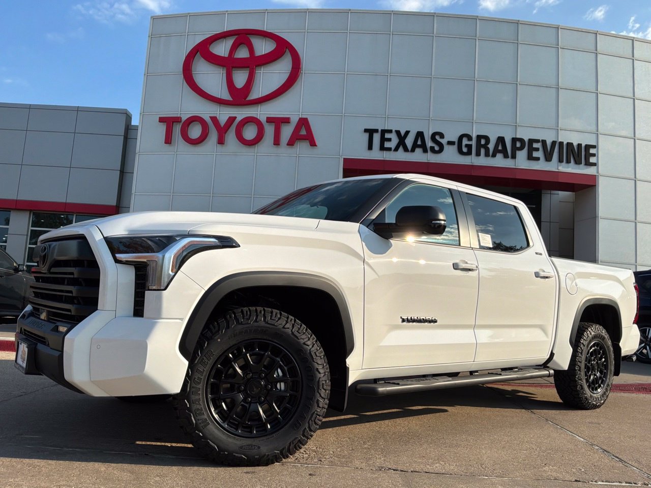 2026 Toyota Tundra SR5 Crew Cab Pickup