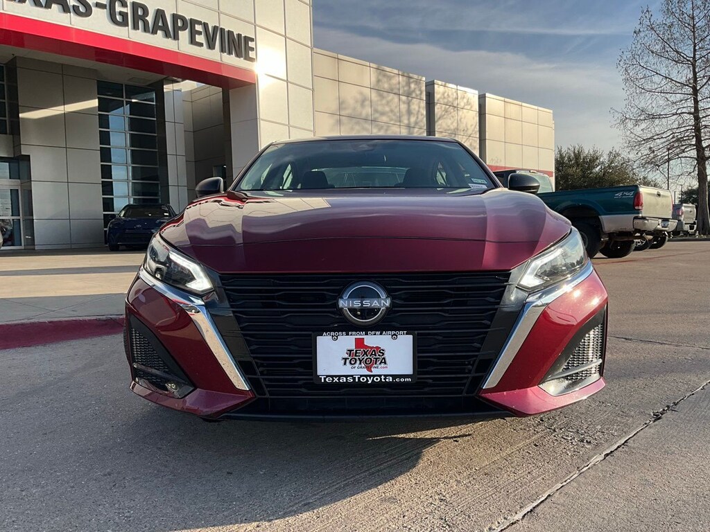Used 2025 Nissan Altima 2.5 SV Sedan