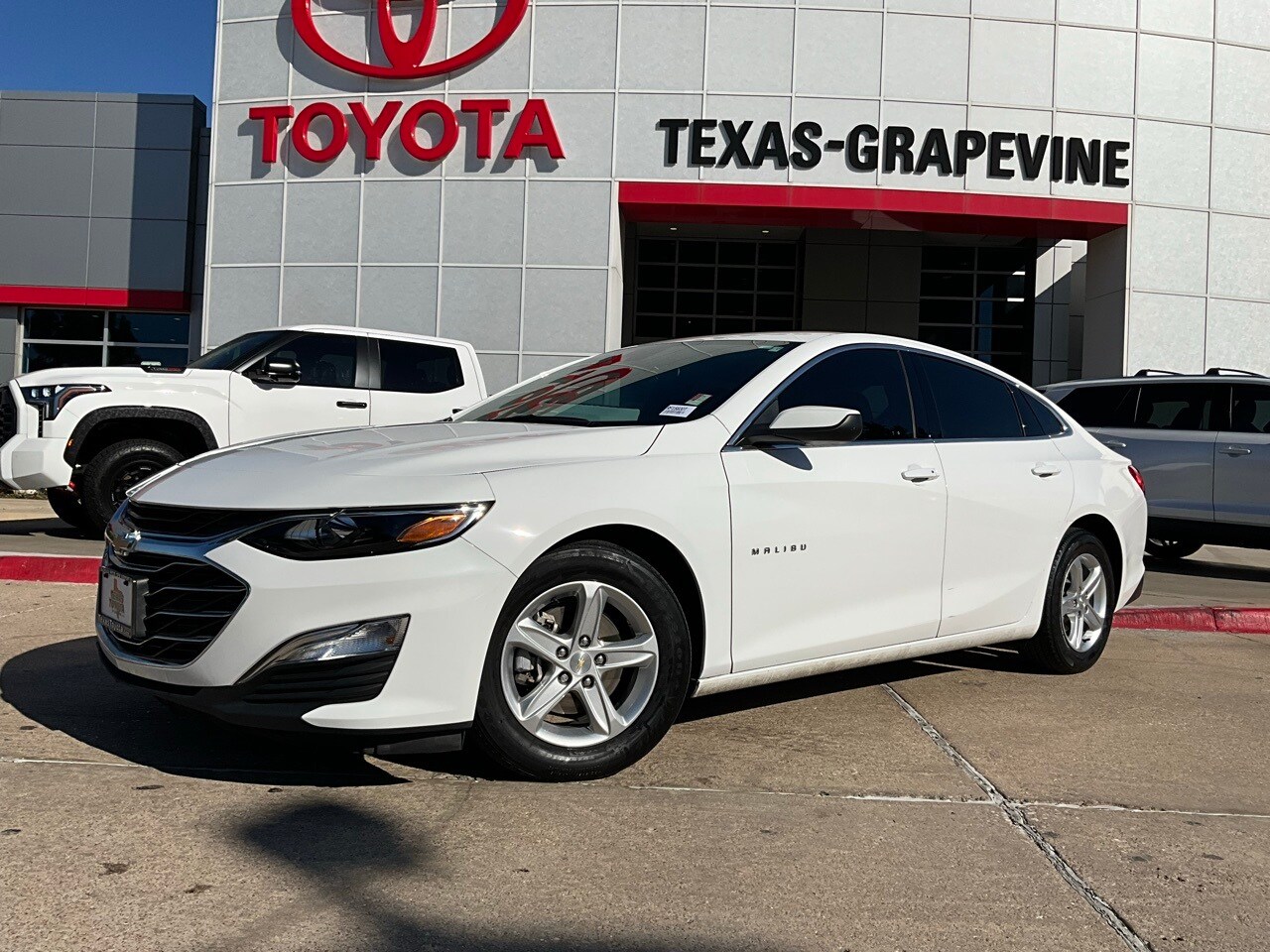 2024 Chevrolet Malibu LS photo 2