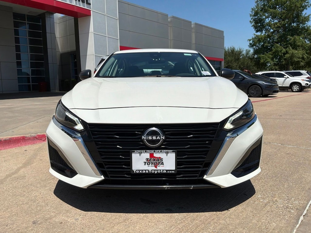 Used 2025 Nissan