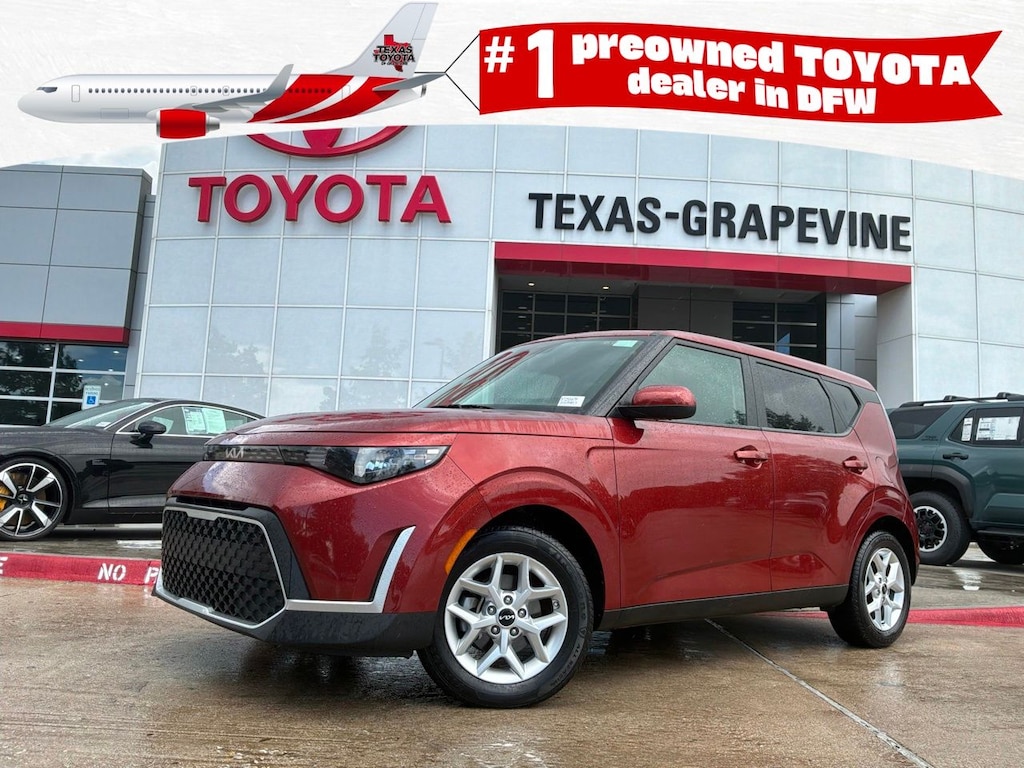 Used 2025 Kia Soul LX Hatchback