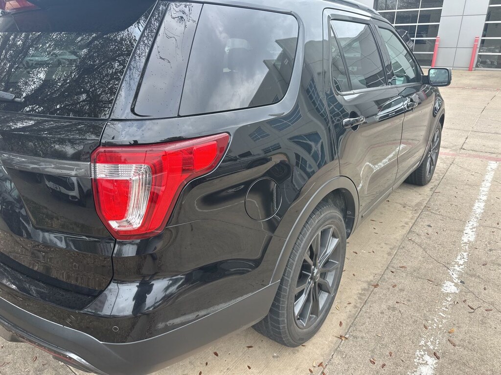 Used 2017 Ford Explorer XLT SUV