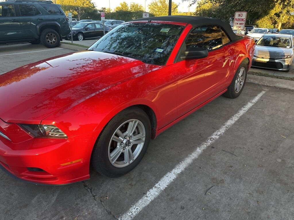 Used 2014 Ford Mustang V6 Convertible
