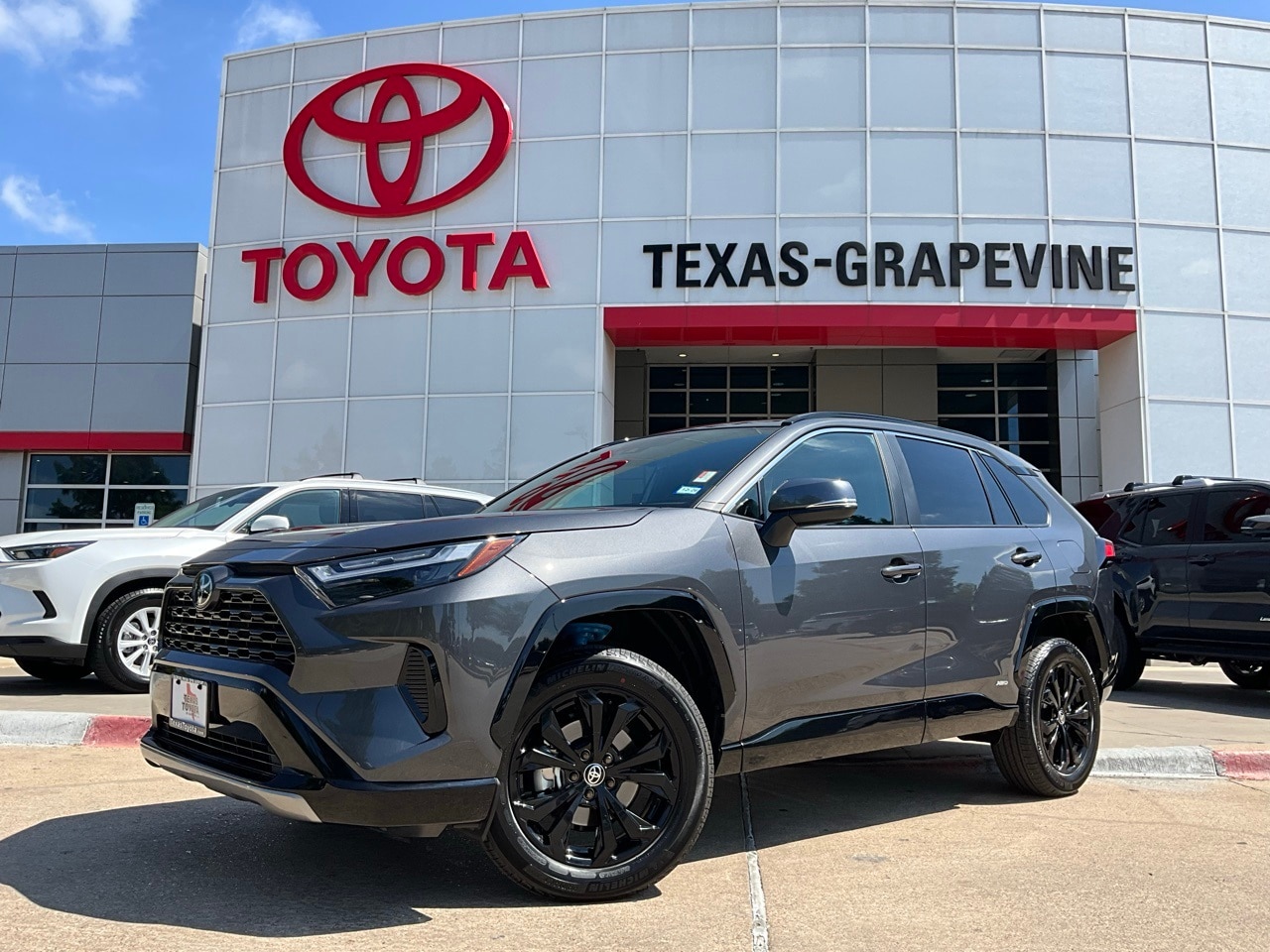 Used 2025 Toyota RAV4 SE with VIN 2T3T6RFV9SW088211 for sale in Northfield, Minnesota