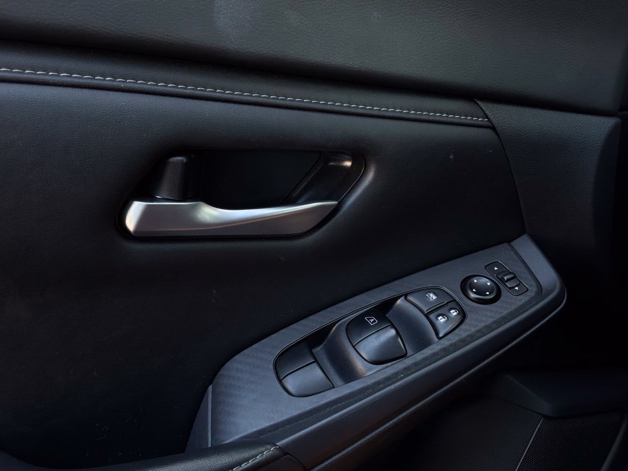 2025 Nissan Sentra SV - Photo 22