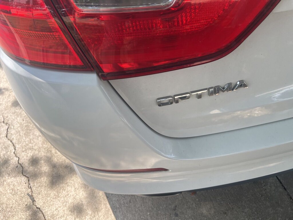 Used 2015 Kia Optima LX Sedan