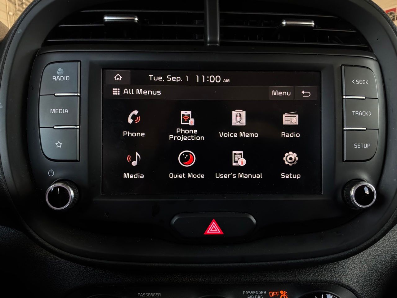 2025 Kia Soul LX - Photo 29