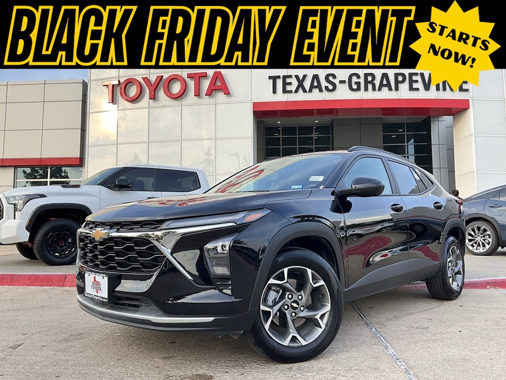 Used 2025 Chevrolet Trax LT SUV