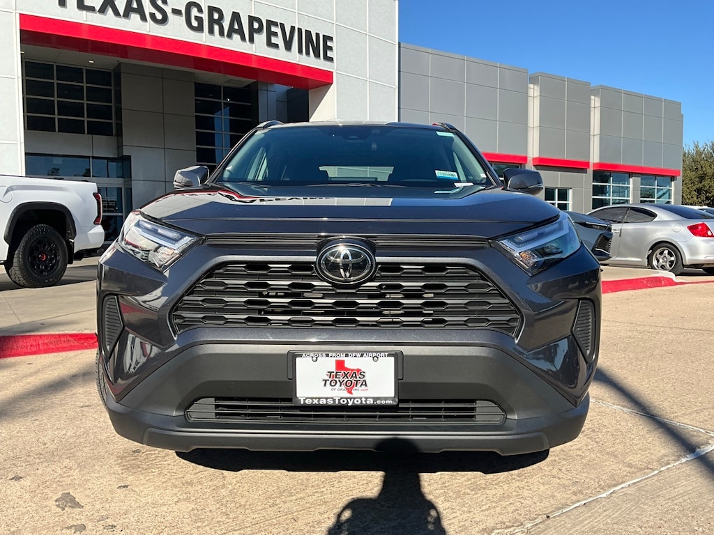 Used 2025 Toyota RAV4 XLE SUV