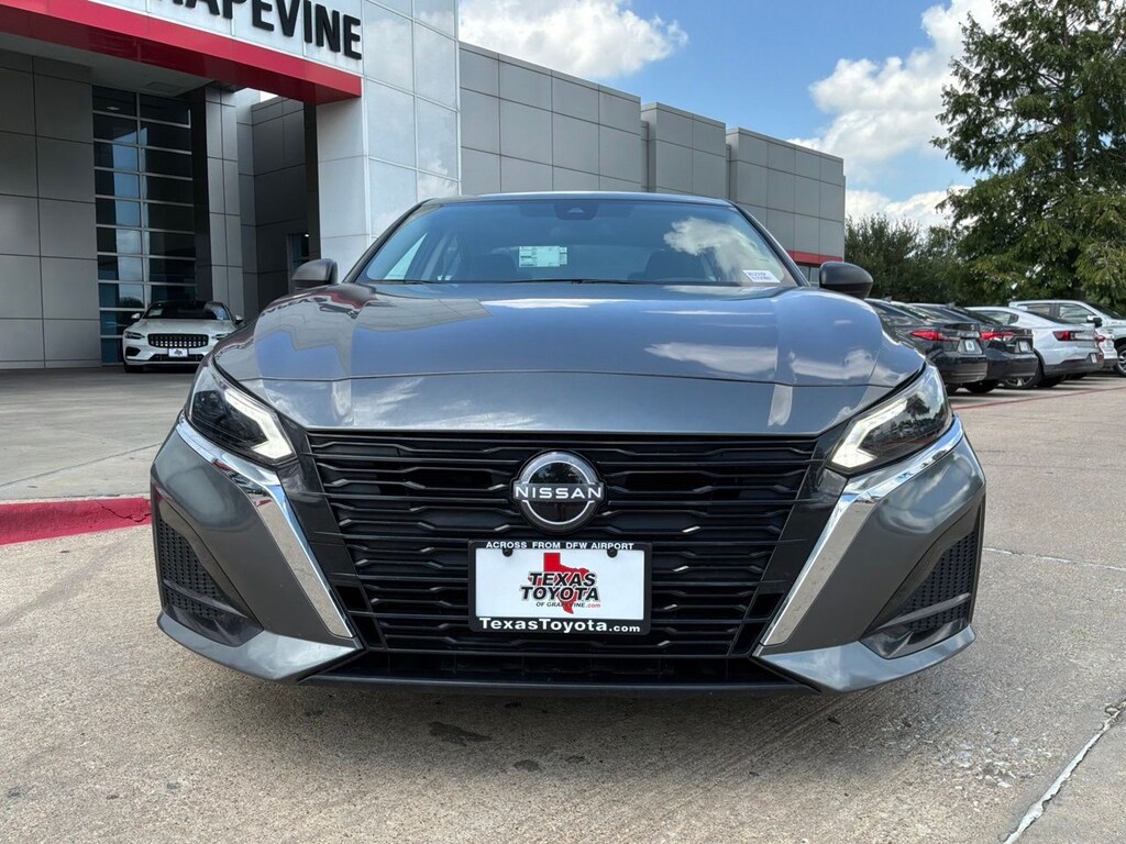 Used 2025 Nissan Altima 2.5 SV Sedan