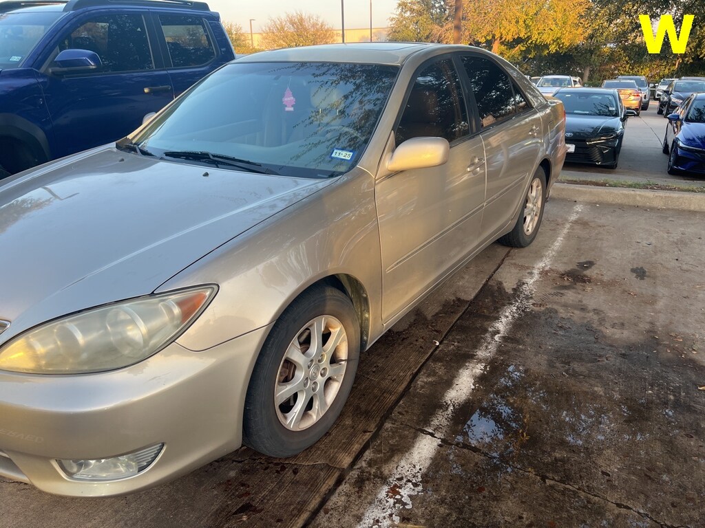Used 2005 Toyota Camry XLE Sedan