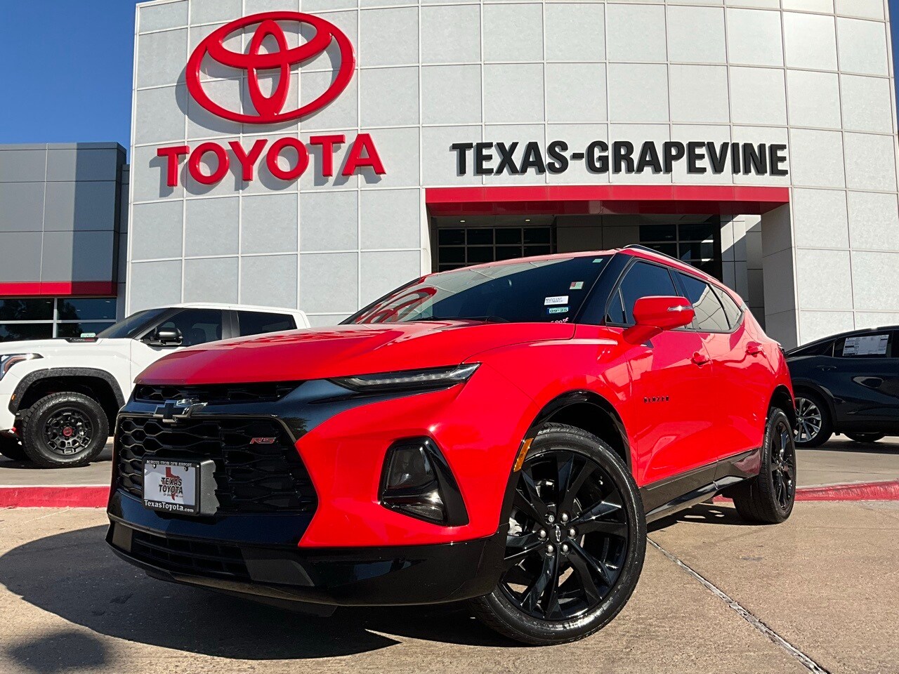 2022 Chevrolet Blazer RS photo 2