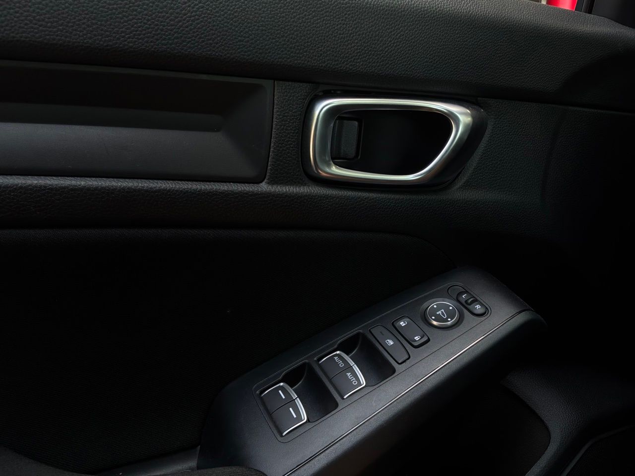 2025 Honda Civic Hatchback Sport - Photo 19
