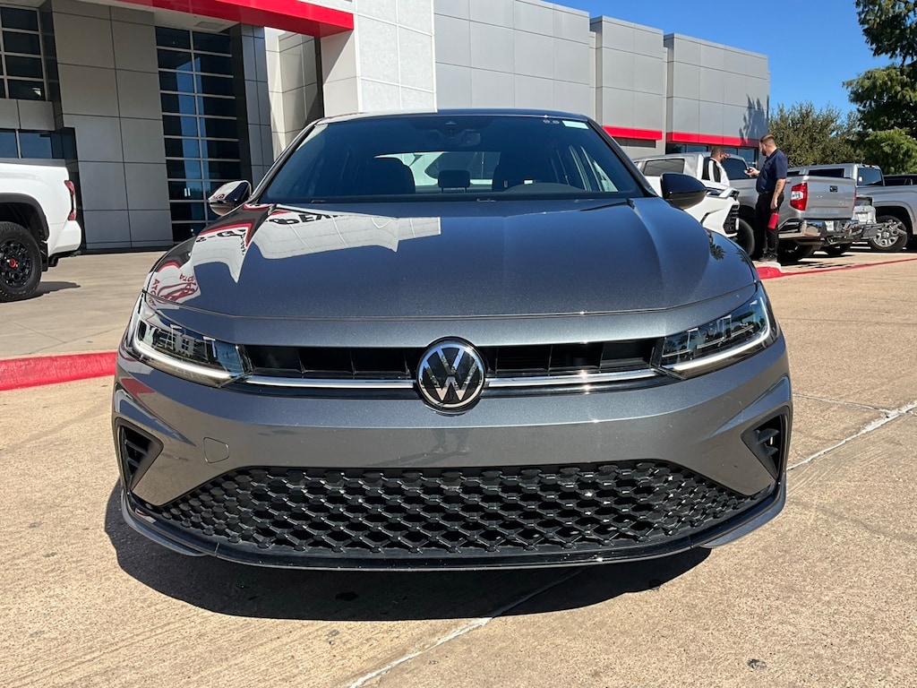 Used 2025 Volkswagen Jetta 1.5T Sport Sedan
