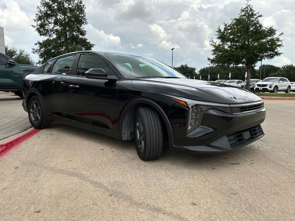Used 2025 Kia K4 LXS Sedan