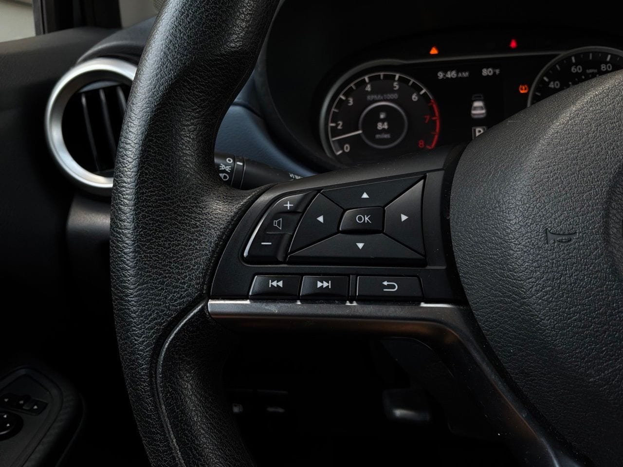 2023 Nissan Versa Sedan SV - Photo 29